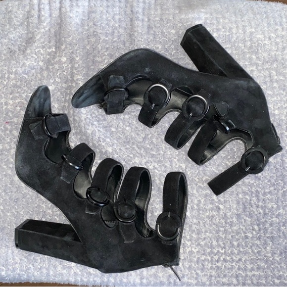 Kendall & Kylie Black Suede Heels With Buckle's
and Back Zip at Heel - Picture 2 of 6